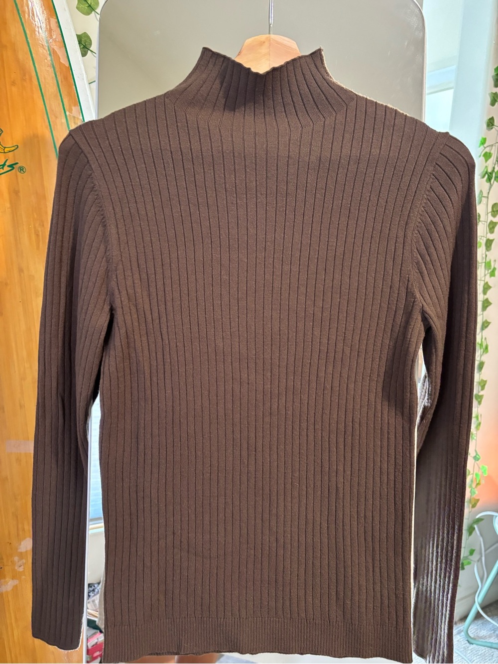 LOFT Ribbed mock Turtleneck Sweater - Brown thin lightweight material. Size M
